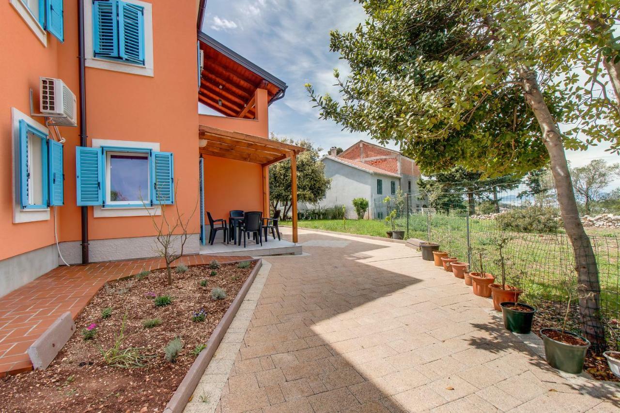 Apartmani Villa Casper Lussingrande Esterno foto