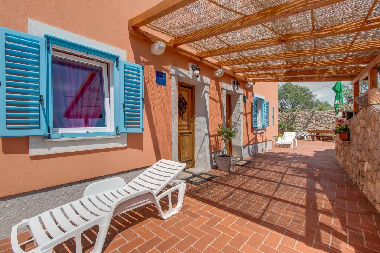 Apartmani Villa Casper Lussingrande Esterno foto