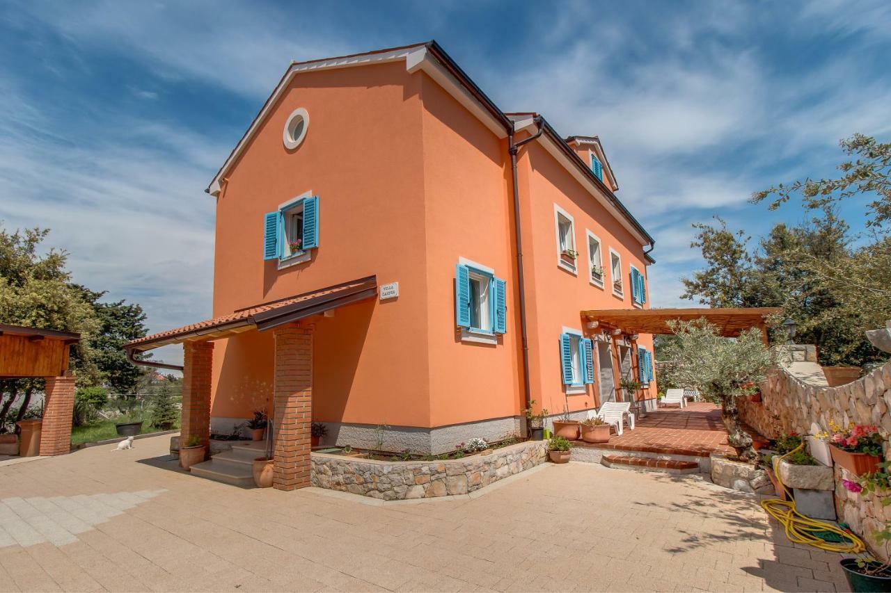 Apartmani Villa Casper Lussingrande Esterno foto